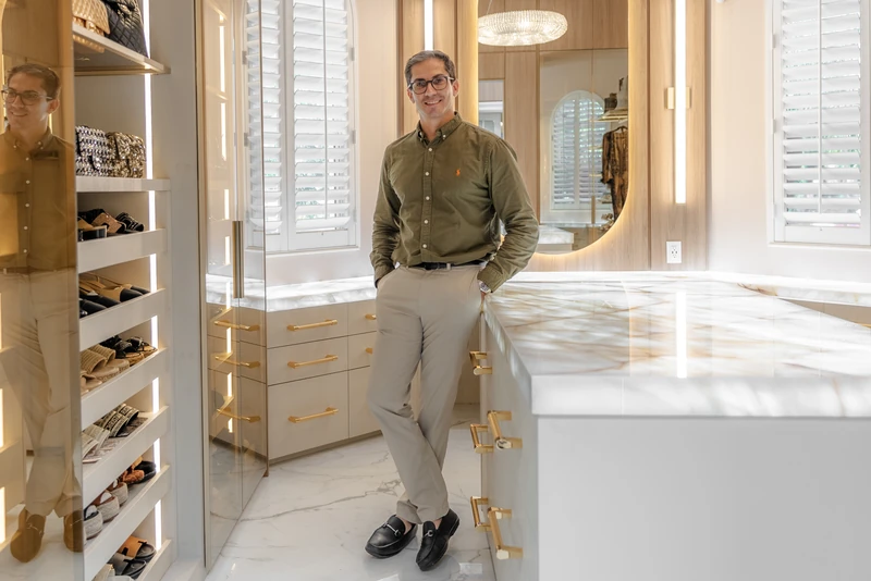 Diego Almeida · Custom walk-in closet